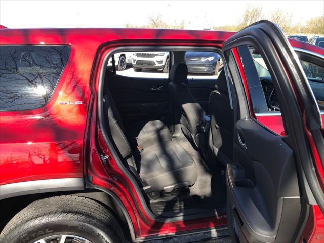 2023 GMC Acadia AWD SLE