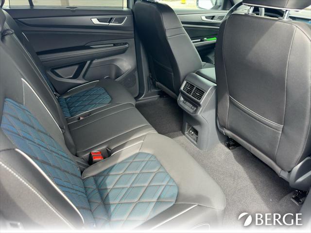 2026 Volkswagen Atlas Cross Sport SEL Premium R-Line