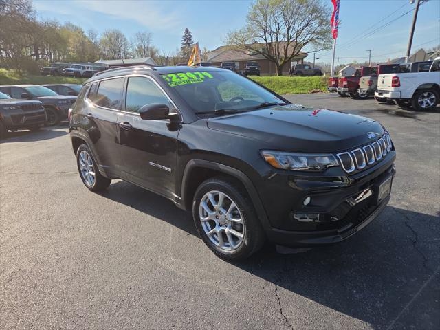 2022 Jeep Compass Latitude Lux 4x4 2022 Jeep Compass Latitude Lux 4x4