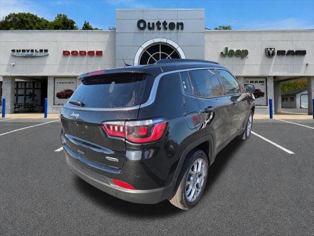 2022 Jeep Compass Latitude Lux 4x4 2022 Jeep Compass Latitude Lux 4x4