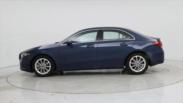 2021 Mercedes-Benz A 220 A 220