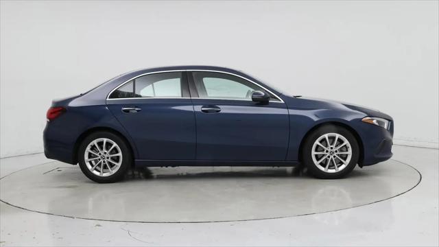 2021 Mercedes-Benz A 220 A 220