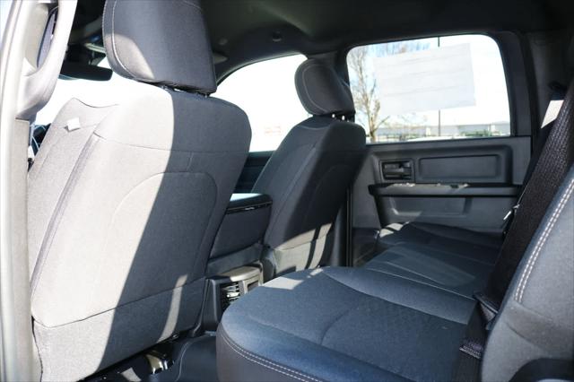 2026 Ram 2500 Black Express Crew Cab 4x4 8" Box
