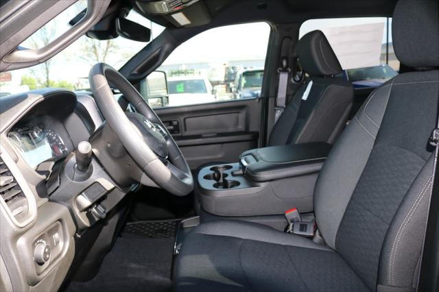 2026 Ram 2500 Black Express Crew Cab 4x4 8" Box