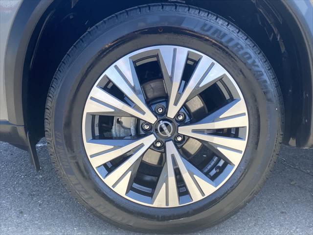 2022 Nissan Rogue SV Intelligent AWD