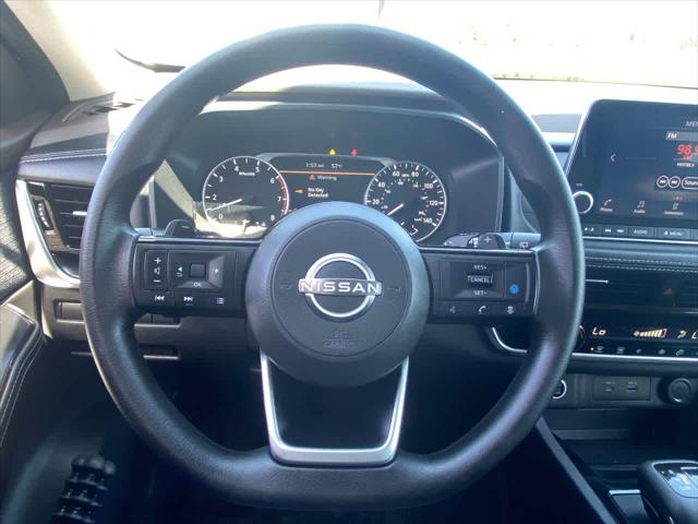 2022 Nissan Rogue SV Intelligent AWD
