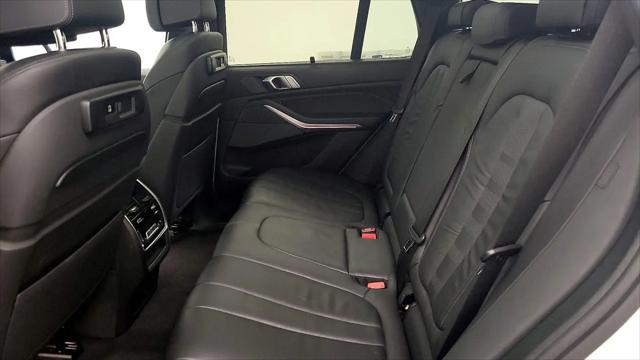 2020 BMW X5 M50i