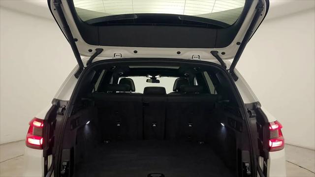 2020 BMW X5 M50i