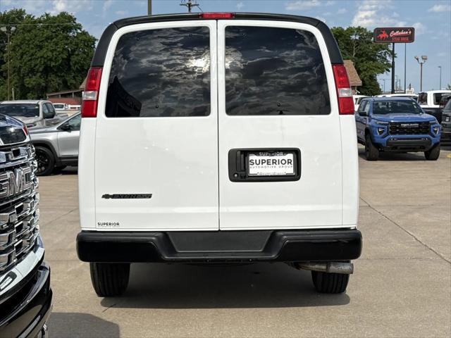 2024 Chevrolet Express Passenger RWD 3500 Extended Wheelbase LS