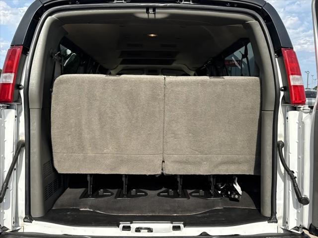 2024 Chevrolet Express Passenger RWD 3500 Extended Wheelbase LS