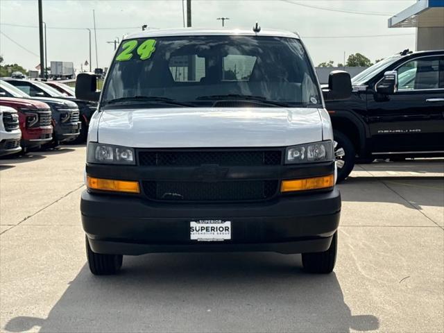2024 Chevrolet Express Passenger RWD 3500 Extended Wheelbase LS