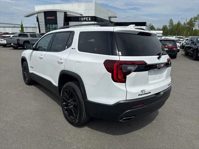 2023 GMC Acadia AWD SLT