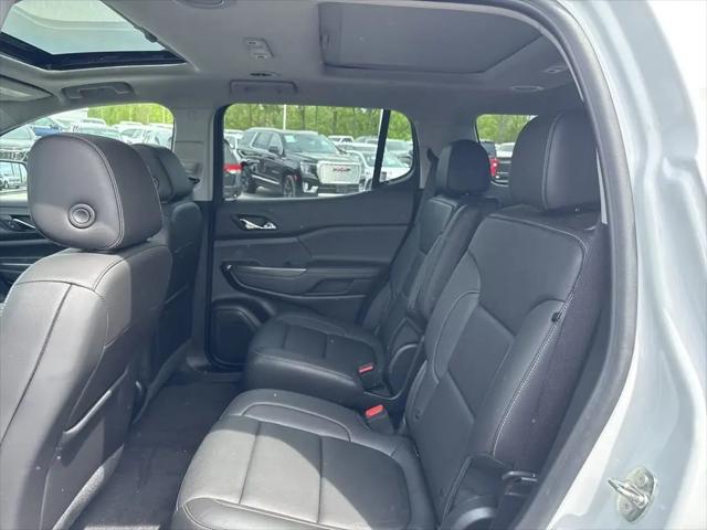 2023 GMC Acadia AWD SLT