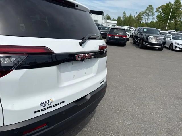 2023 GMC Acadia AWD SLT