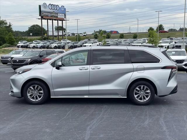 2024 Toyota Sienna XLE