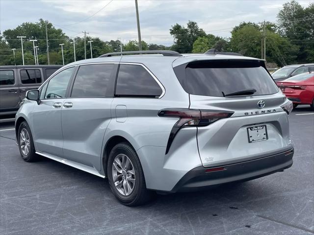 2024 Toyota Sienna XLE