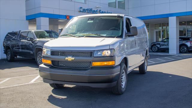 2026 Chevrolet Express Cargo Van 2500 Regular Wheelbase, WT, RWD