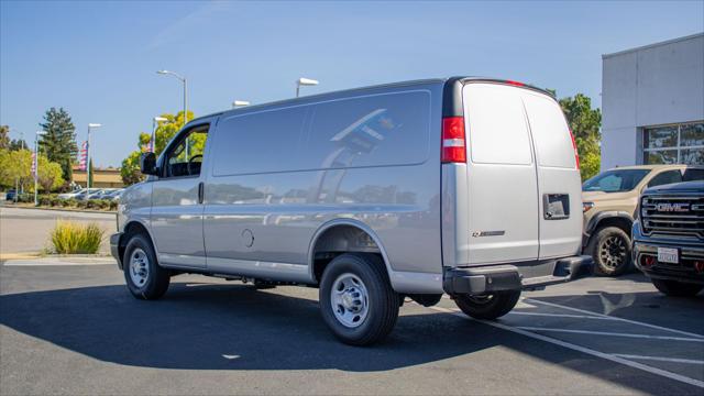 2026 Chevrolet Express Cargo Van 2500 Regular Wheelbase, WT, RWD