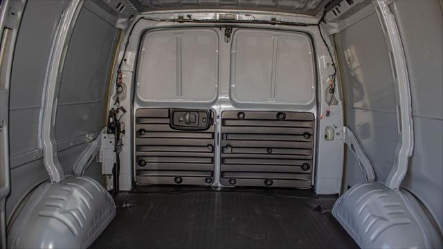 2026 Chevrolet Express Cargo Van 2500 Regular Wheelbase, WT, RWD