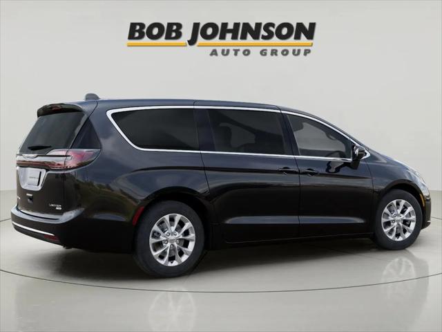 2026 Chrysler Pacifica Limited AWD