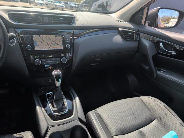 2022 Nissan Rogue Sport SL AWD Xtronic CVT