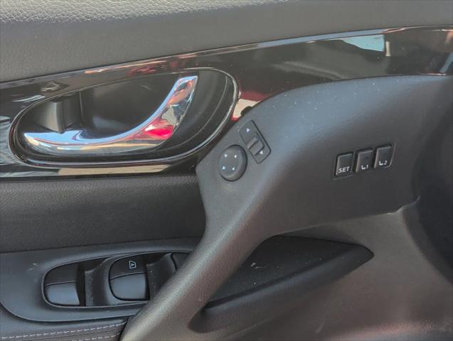 2022 Nissan Rogue Sport SL AWD Xtronic CVT