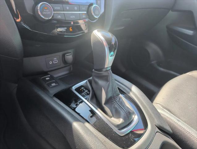 2022 Nissan Rogue Sport SL AWD Xtronic CVT