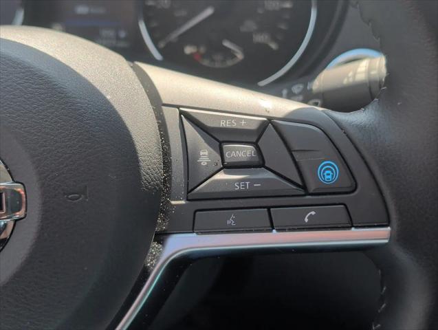 2022 Nissan Rogue Sport SL AWD Xtronic CVT