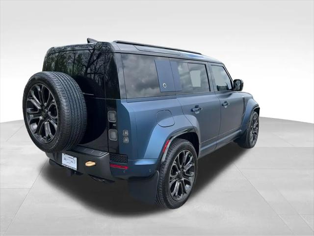 2026 Land Rover Defender P635 OCTA