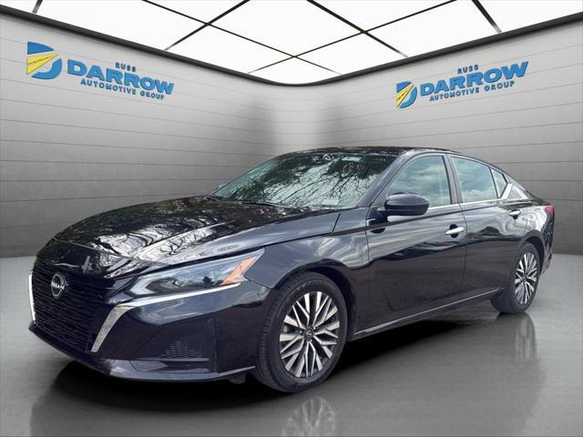 2023 Nissan Altima SV FWD for sale in Greenfield, WI