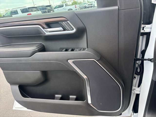 2025 GMC Sierra 1500 2WD Crew Cab Short Box SLT