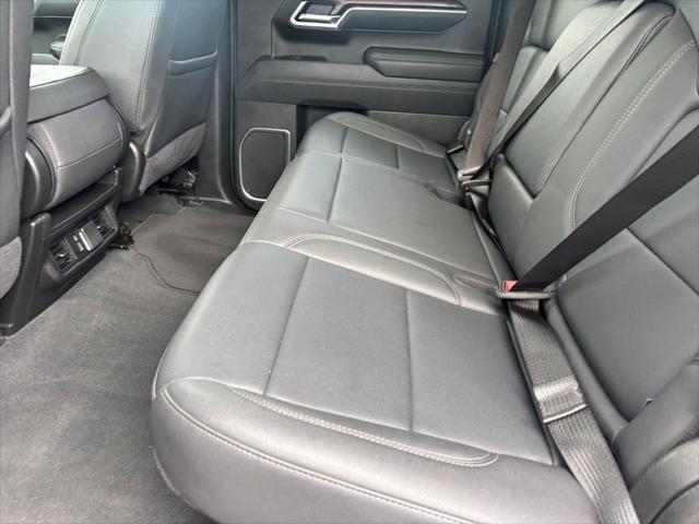 2025 GMC Sierra 1500 2WD Crew Cab Short Box SLT
