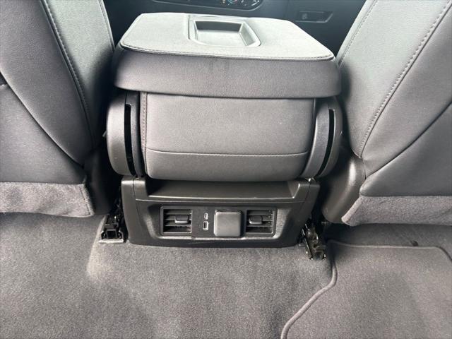 2025 GMC Sierra 1500 2WD Crew Cab Short Box SLT