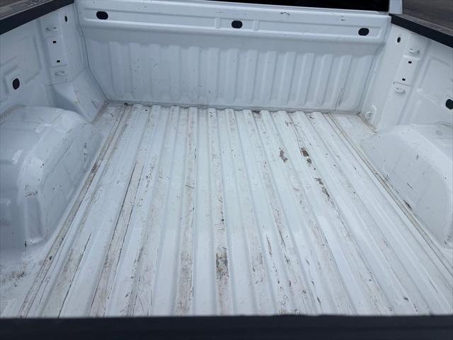 2025 GMC Sierra 1500 2WD Crew Cab Short Box SLT