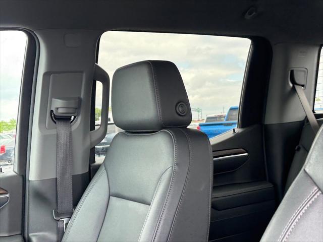 2025 GMC Sierra 1500 2WD Crew Cab Short Box SLT