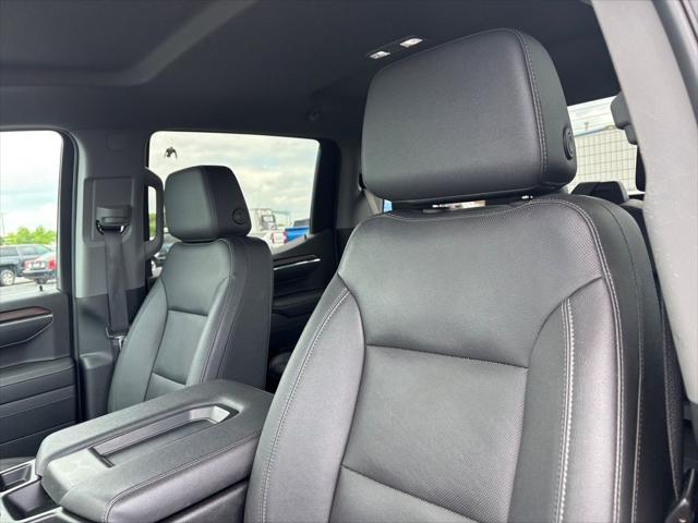 2025 GMC Sierra 1500 2WD Crew Cab Short Box SLT
