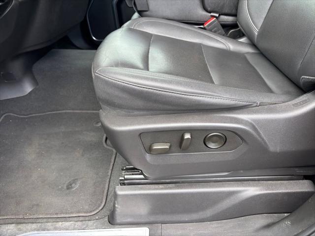 2025 GMC Sierra 1500 2WD Crew Cab Short Box SLT