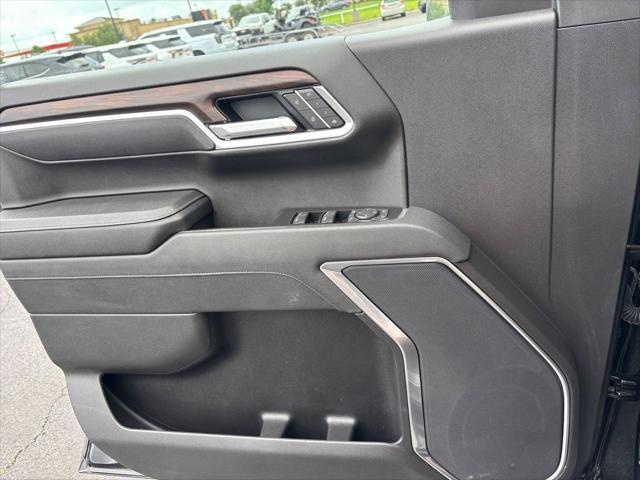 2025 GMC Sierra 1500 2WD Crew Cab Short Box SLT