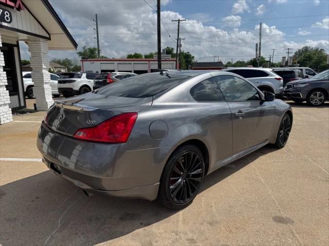 2015 INFINITI Q60 Standard