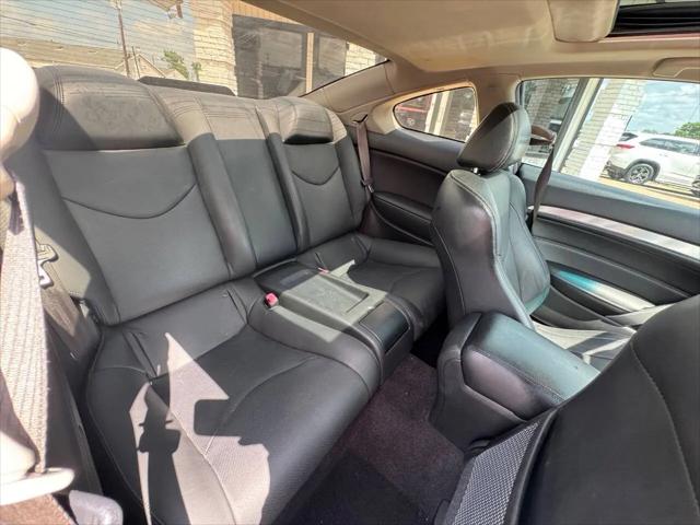 2015 INFINITI Q60 Standard