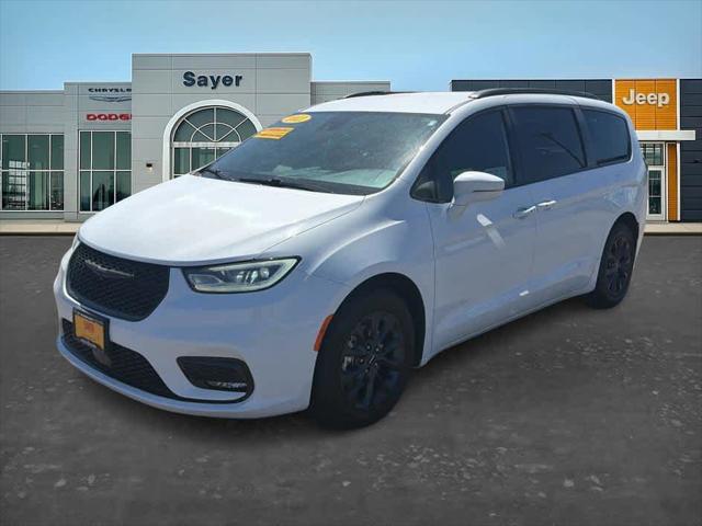 2021 Chrysler Pacifica Touring L