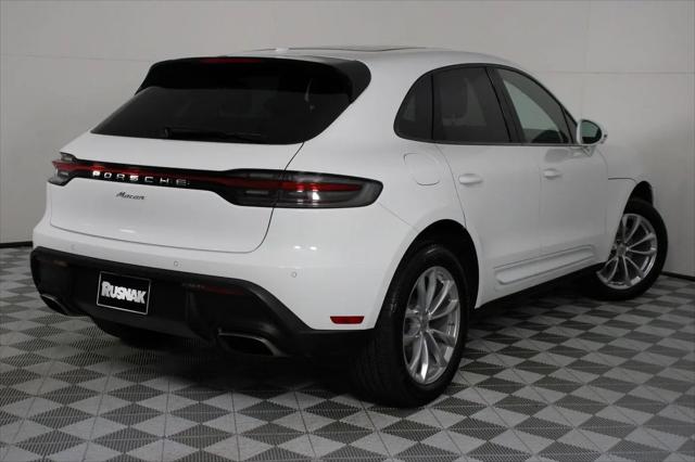 2026 Porsche Macan Macan
