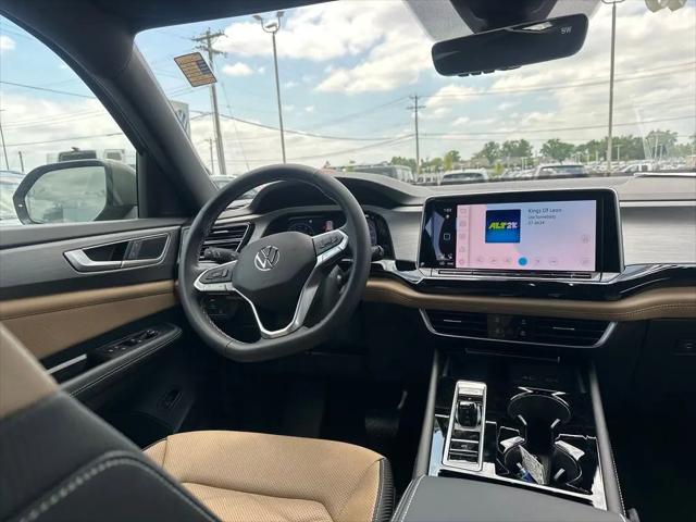 2026 Volkswagen Atlas Cross Sport SE with Technology