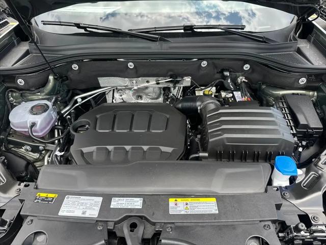 2026 Volkswagen Atlas Cross Sport SE with Technology