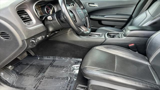 2019 Dodge Charger SXT RWD
