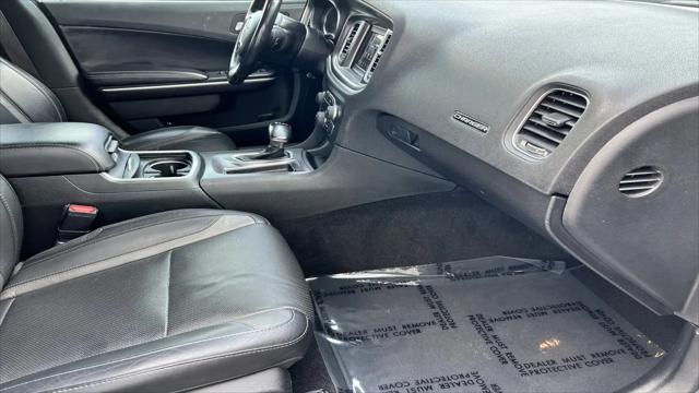 2019 Dodge Charger SXT RWD