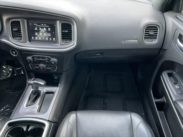 2019 Dodge Charger SXT RWD