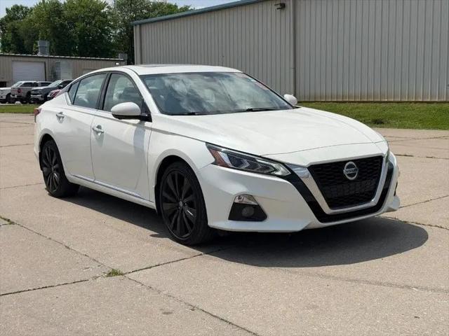 2019 Nissan Altima 2.5 Platinum for sale in Cape Girardeau, MO