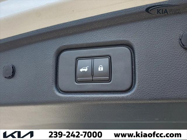 2023 Nissan Pathfinder SL FWD