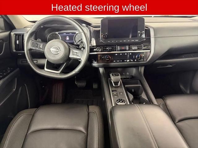 2023 Nissan Pathfinder SL 4WD